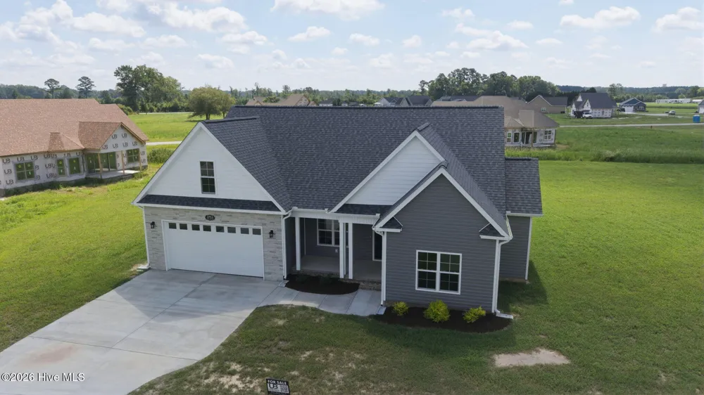 2753 Whitaker Glen Drive Farmville, NC 27828