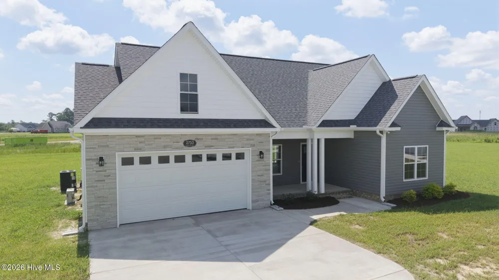 2753 Whitaker Glen Drive Farmville, NC 27828
