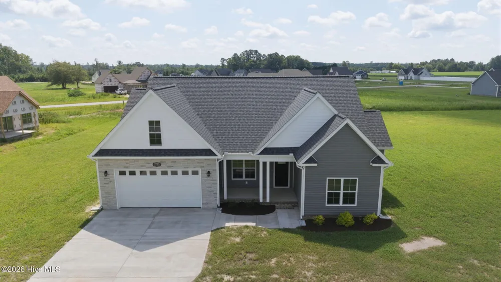 2753 Whitaker Glen Drive Farmville, NC 27828