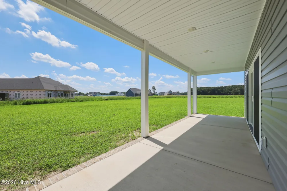 2753 Whitaker Glen Drive Farmville, NC 27828