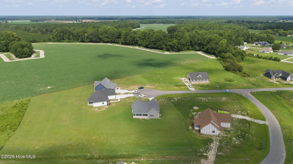 2753 Whitaker Glen Drive Farmville, NC 27828