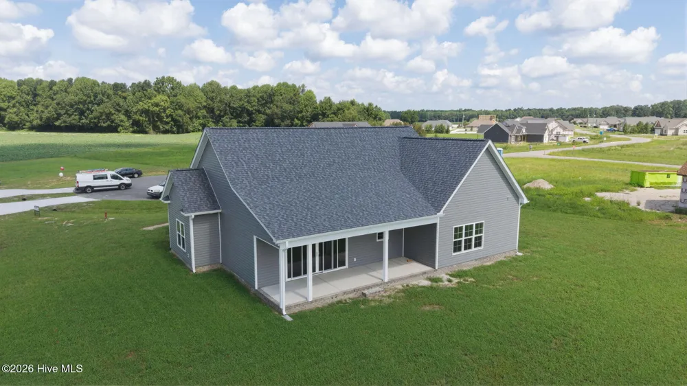 2753 Whitaker Glen Drive Farmville, NC 27828