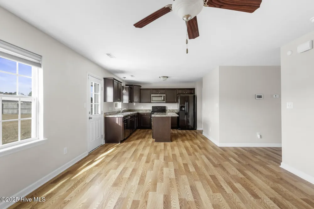 405 Duncan Drive S Richlands, NC 28574