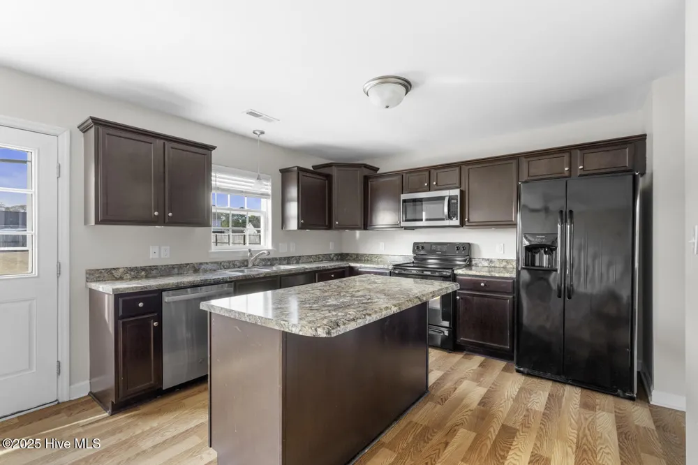 405 Duncan Drive S Richlands, NC 28574