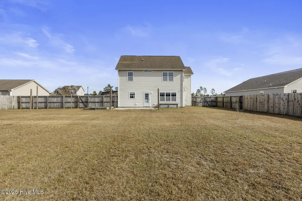 405 Duncan Drive S Richlands, NC 28574