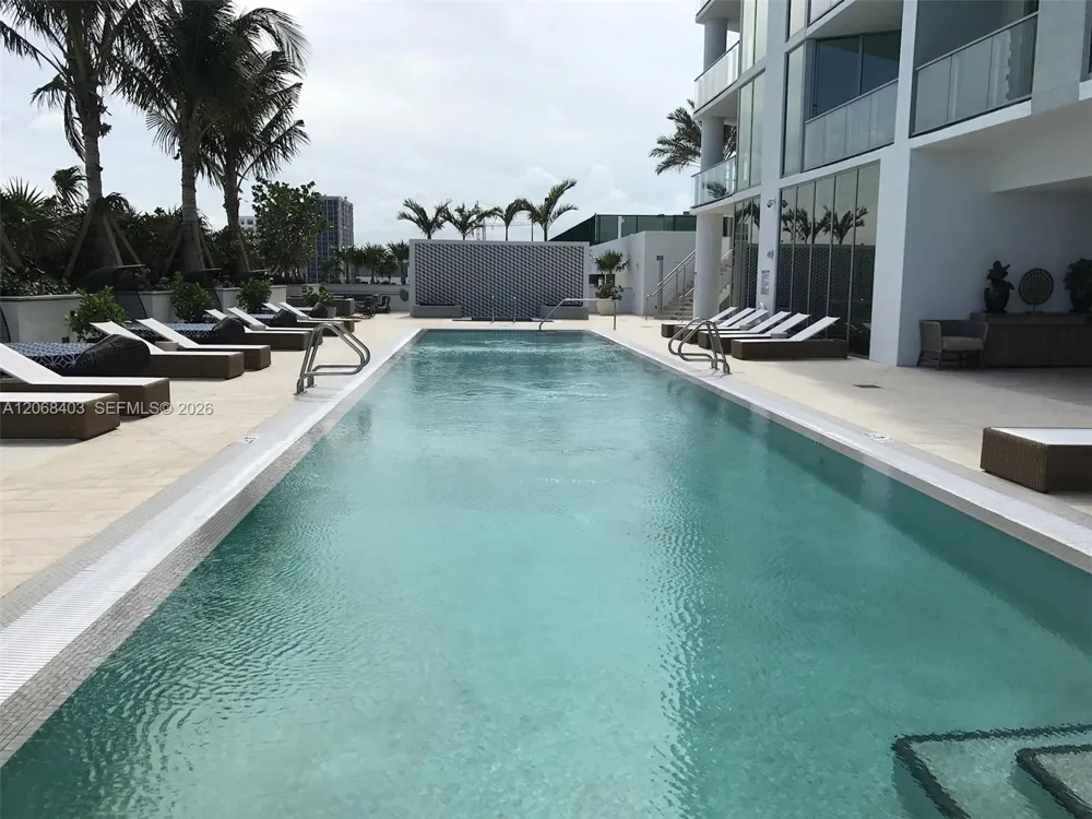 2900 NE 7th Ave #1701 Miami, FL 33137