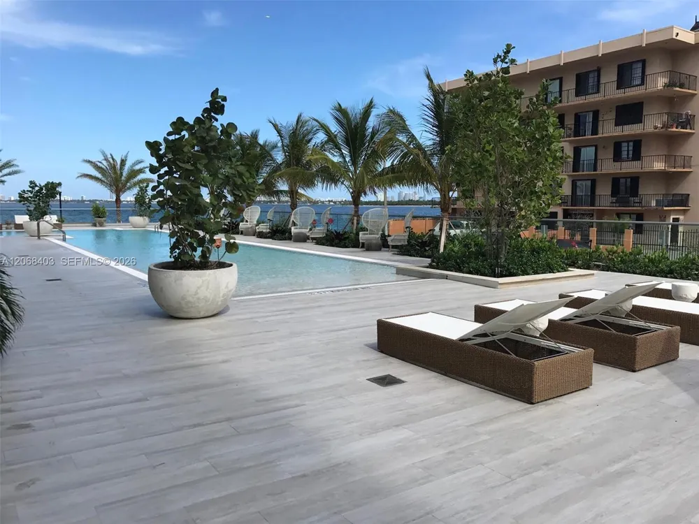 2900 NE 7th Ave #1701 Miami, FL 33137