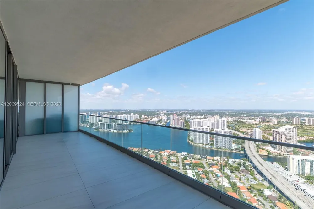 18975 Collins Ave #5403 Sunny Isles Beach, FL 33160