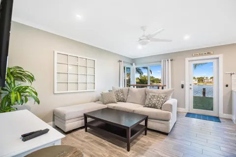 1400 SE 7TH AVENUE #2