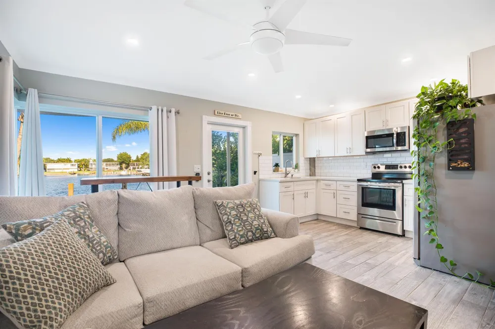 1400 SE 7TH AVENUE #2 Pompano Beach, FL 33060