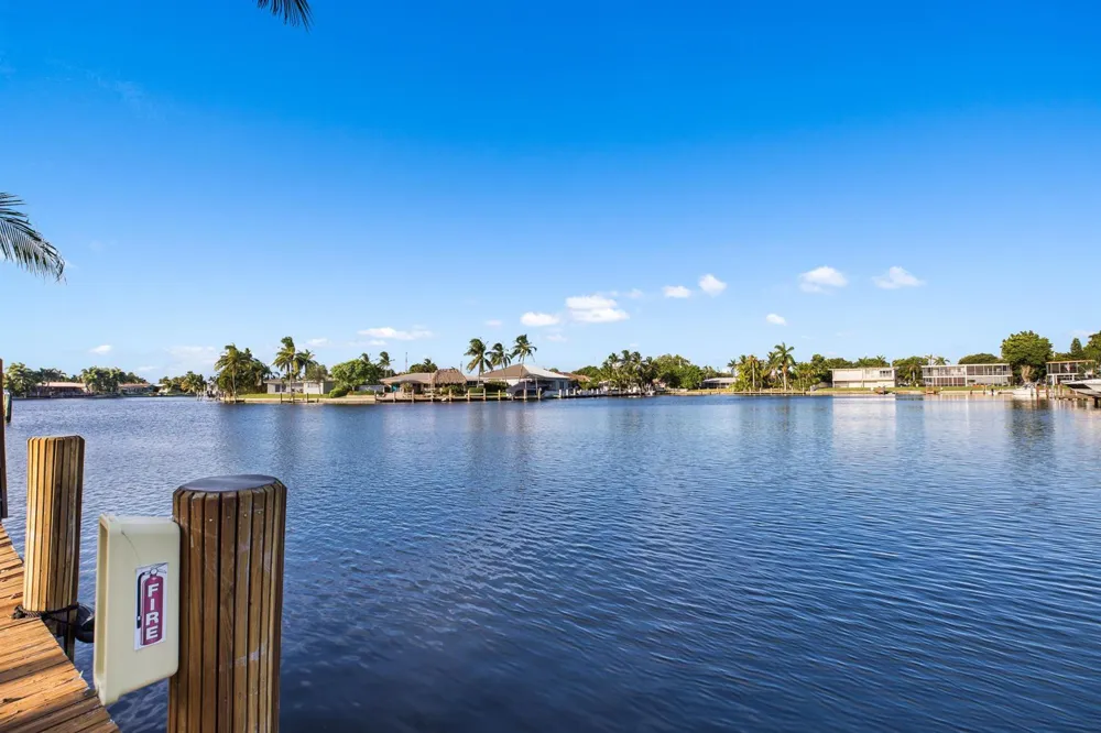 1400 SE 7TH AVENUE #2 Pompano Beach, FL 33060