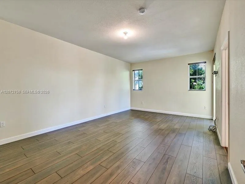 7490 NW 115th Ct Doral, FL 33178