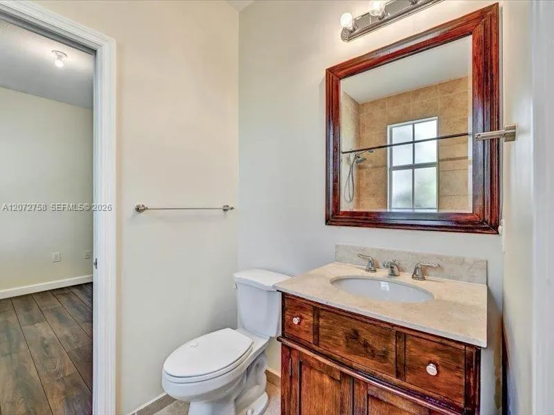 7490 NW 115th Ct Doral, FL 33178