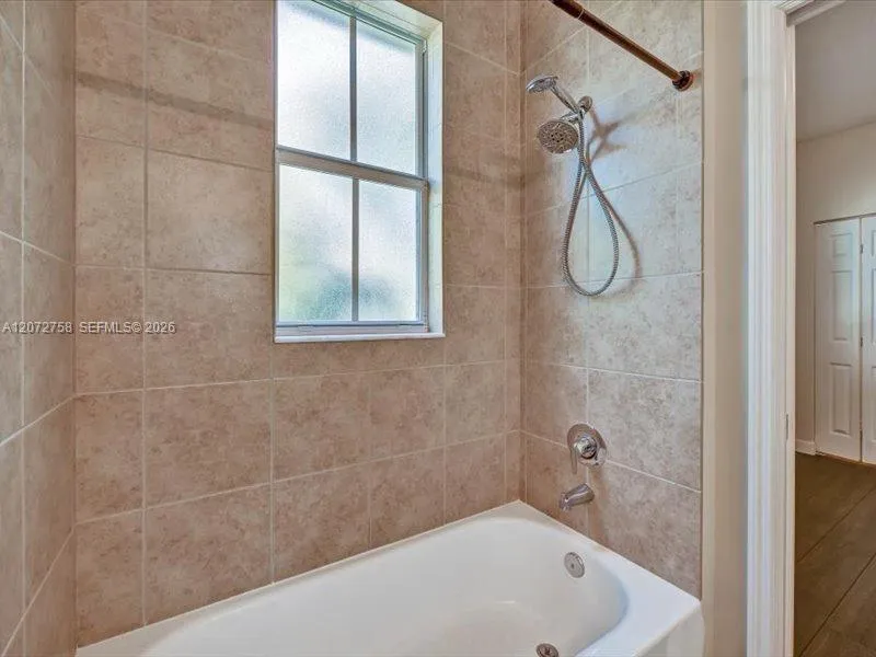 7490 NW 115th Ct Doral, FL 33178