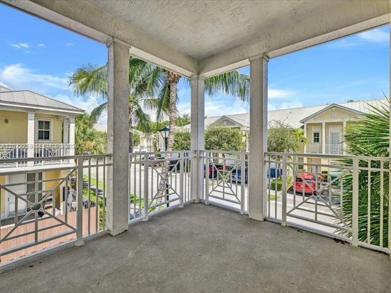 7490 NW 115th Ct Doral, FL 33178