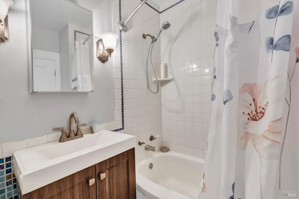 807 El Dorado Street Vallejo, CA 94590