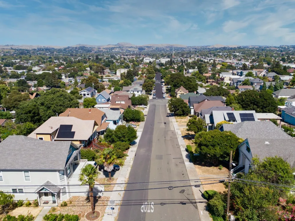 807 El Dorado Street Vallejo, CA 94590