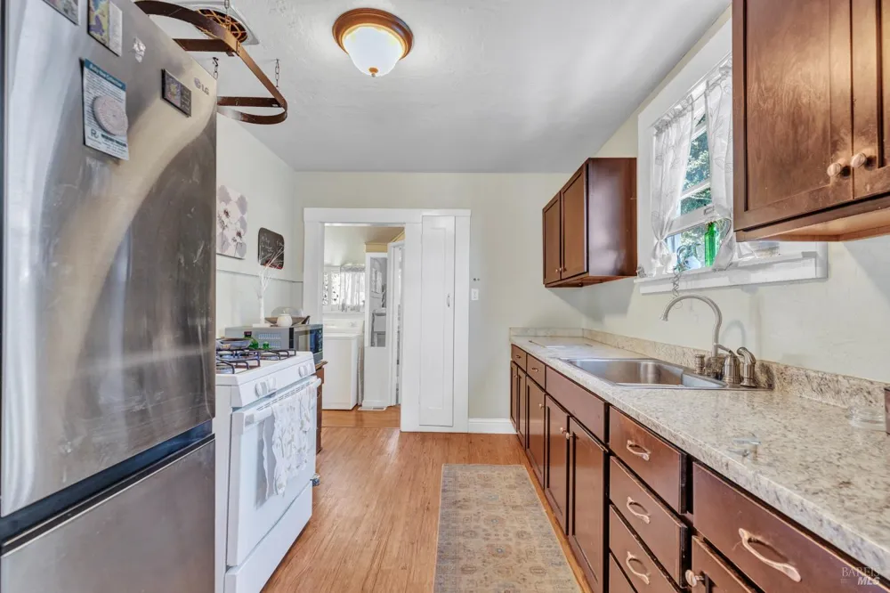 807 El Dorado Street Vallejo, CA 94590