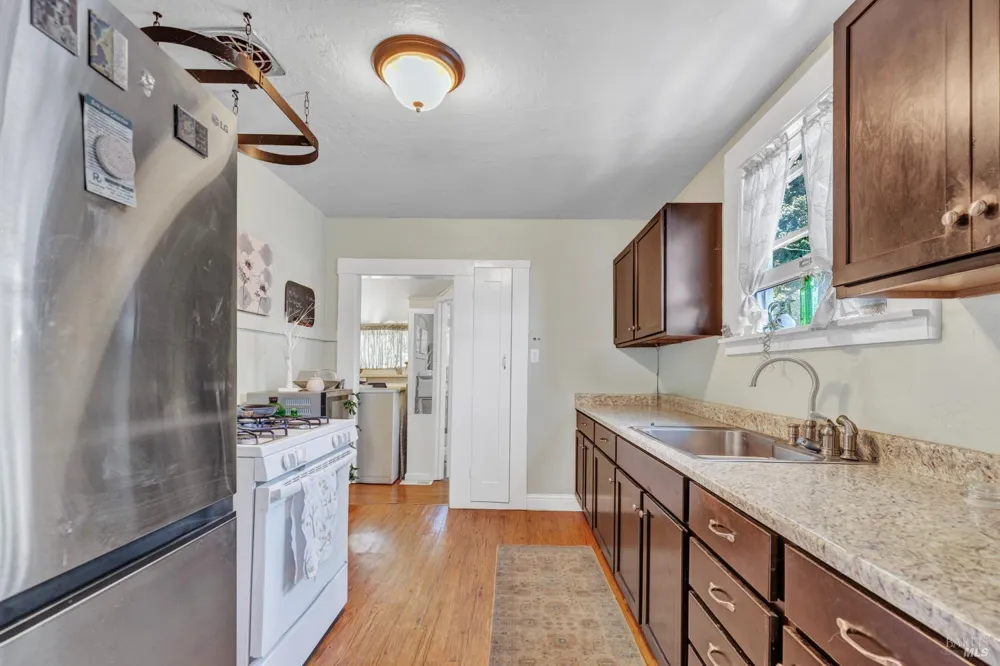 807 El Dorado Street Vallejo, CA 94590