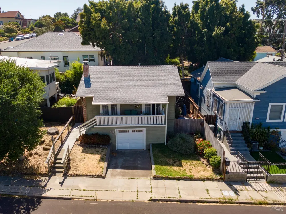 807 El Dorado Street Vallejo, CA 94590