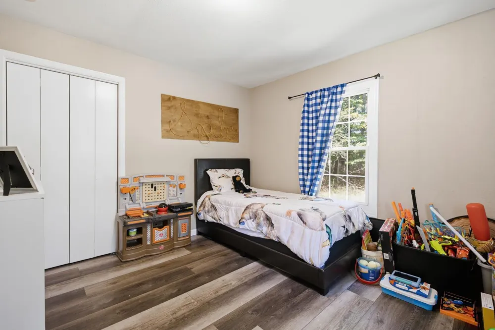 2112 Halls Valley Road Trion, GA 30753