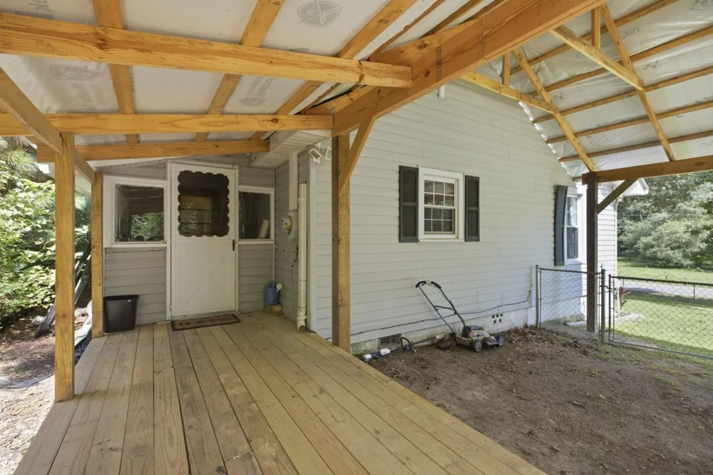 2112 Halls Valley Road Trion, GA 30753