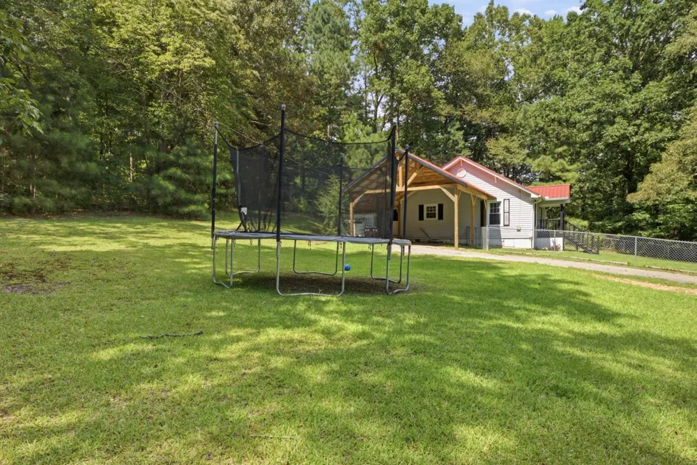 2112 Halls Valley Road Trion, GA 30753