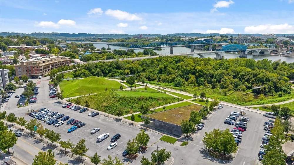 4 Cherokee Boulevard Chattanooga, TN 37405