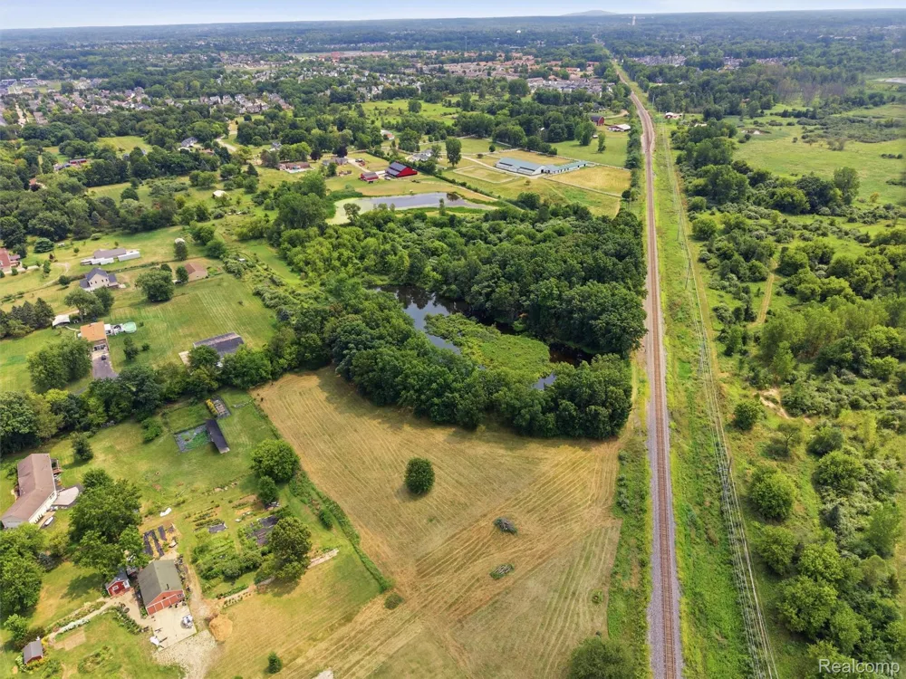 12 Mile Rd Green Oak Township, MI 48178