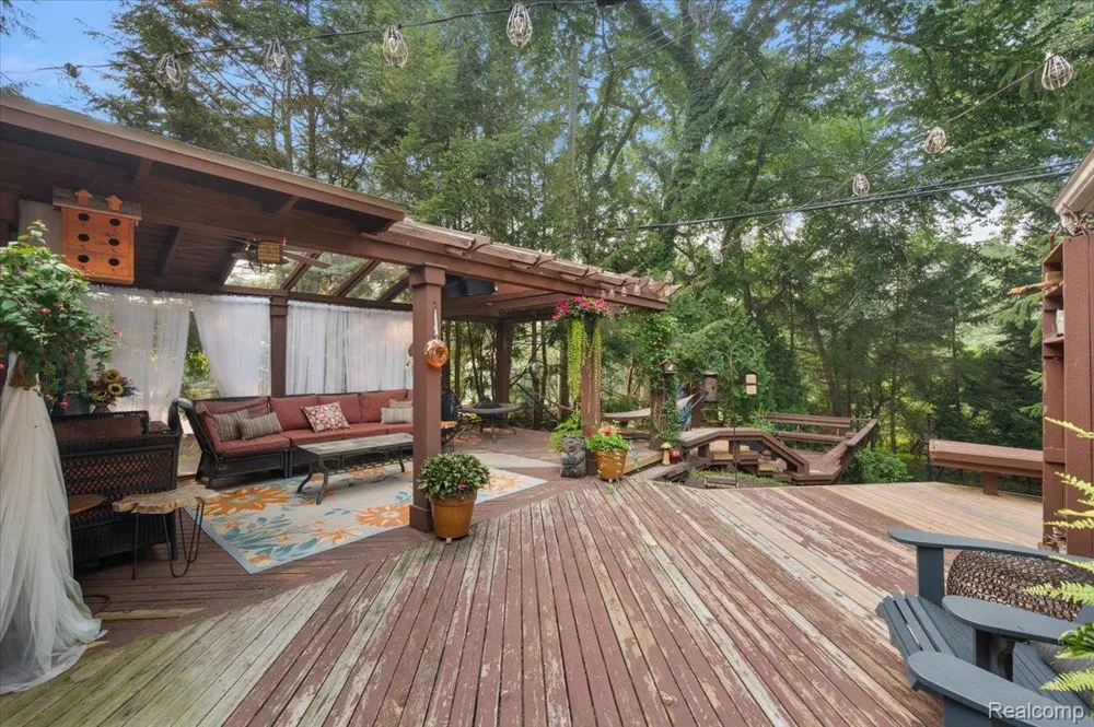 4170 Sandy Lane Bloomfield Hills City, MI 48301