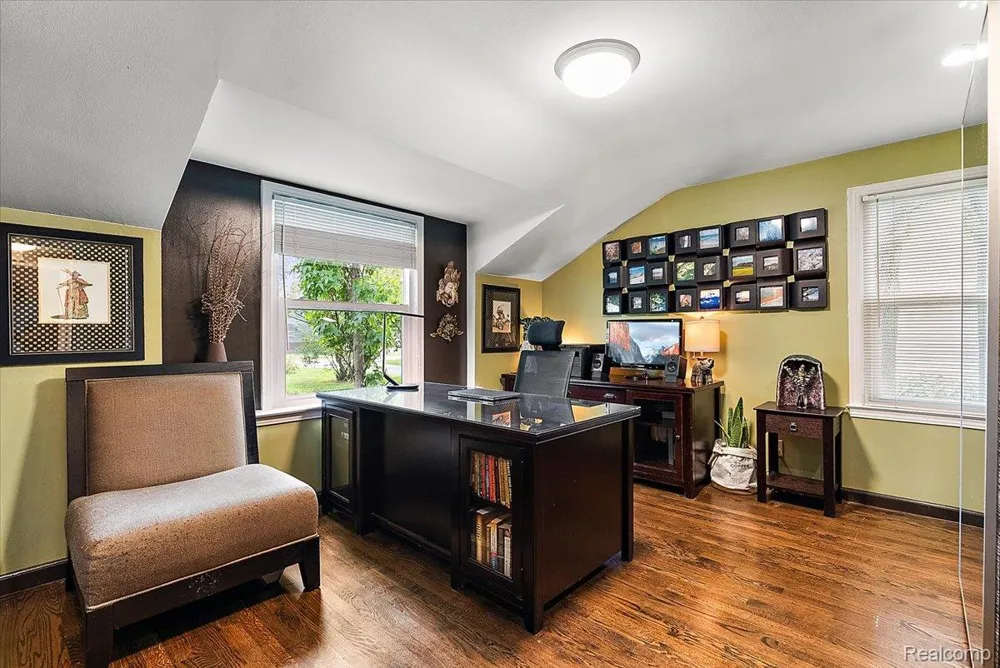 4170 Sandy Lane Bloomfield Hills City, MI 48301