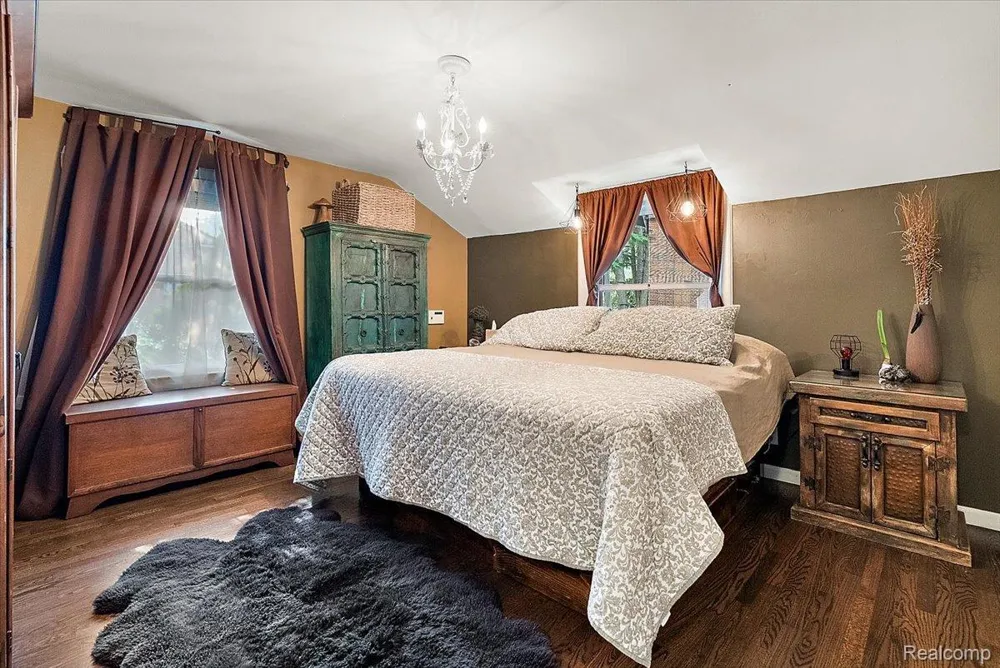 4170 Sandy Lane Bloomfield Hills City, MI 48301