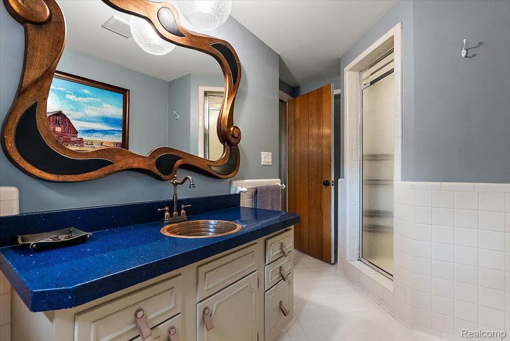 4170 Sandy Lane Bloomfield Hills City, MI 48301