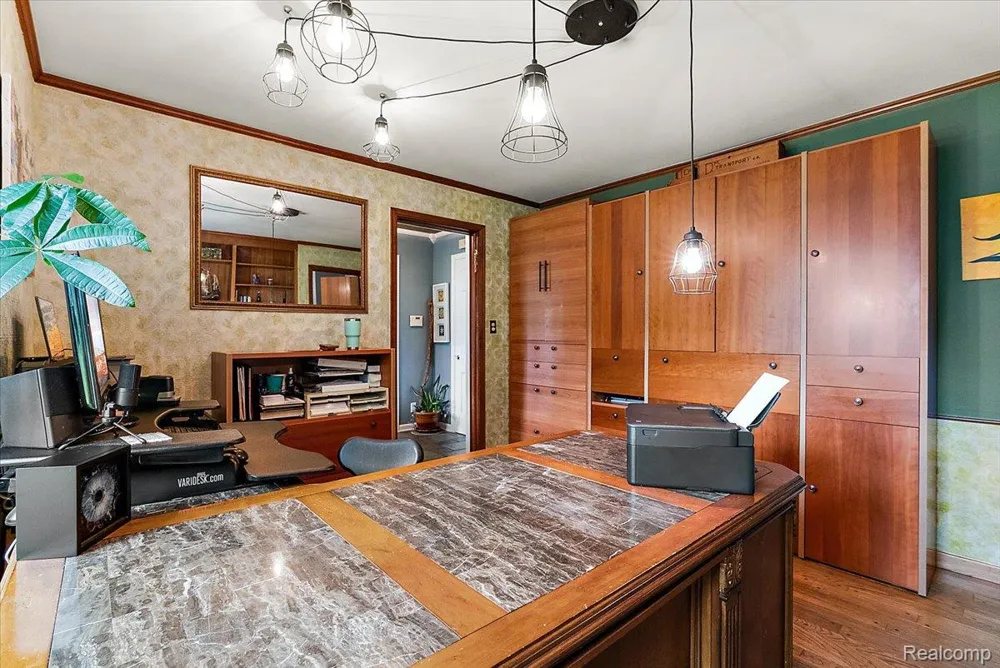 4170 Sandy Lane Bloomfield Hills City, MI 48301
