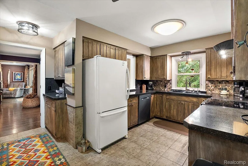 4170 Sandy Lane Bloomfield Hills City, MI 48301