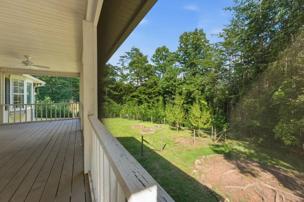 5111 Summerwood Lane Young Harris, GA 30582