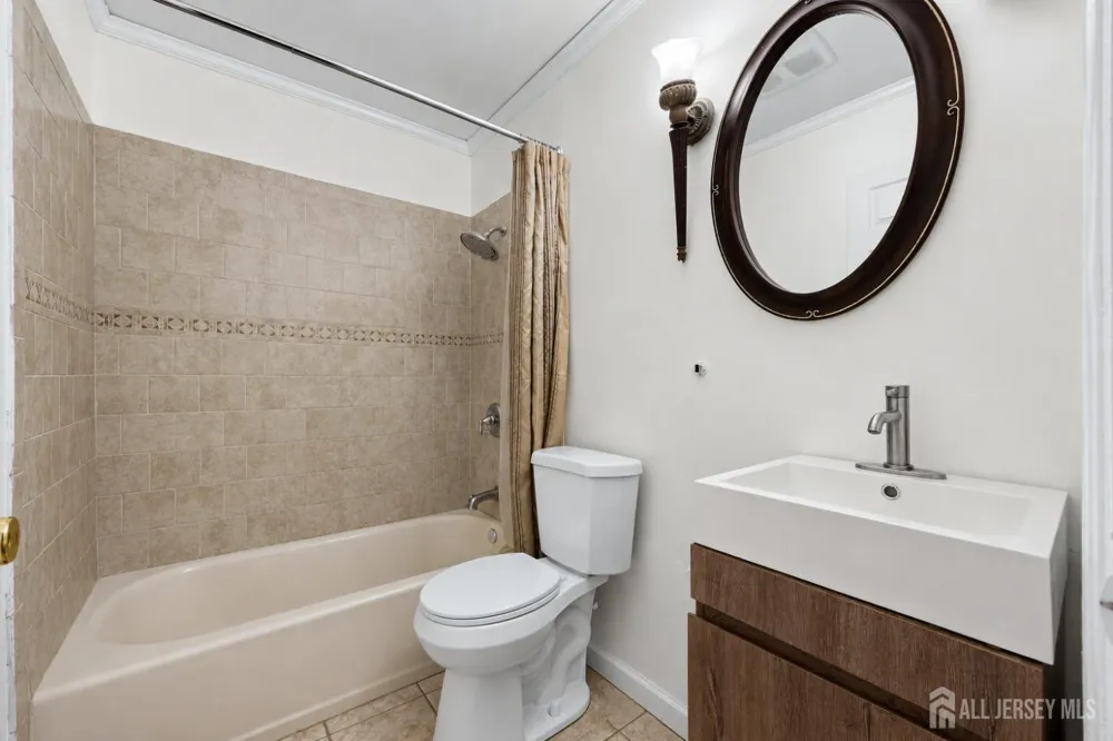 524 Lloyd Road Matawan, NJ 07747