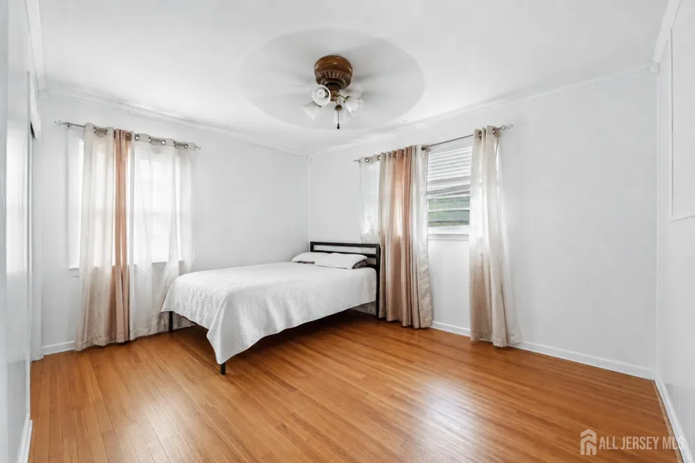 524 Lloyd Road Matawan, NJ 07747