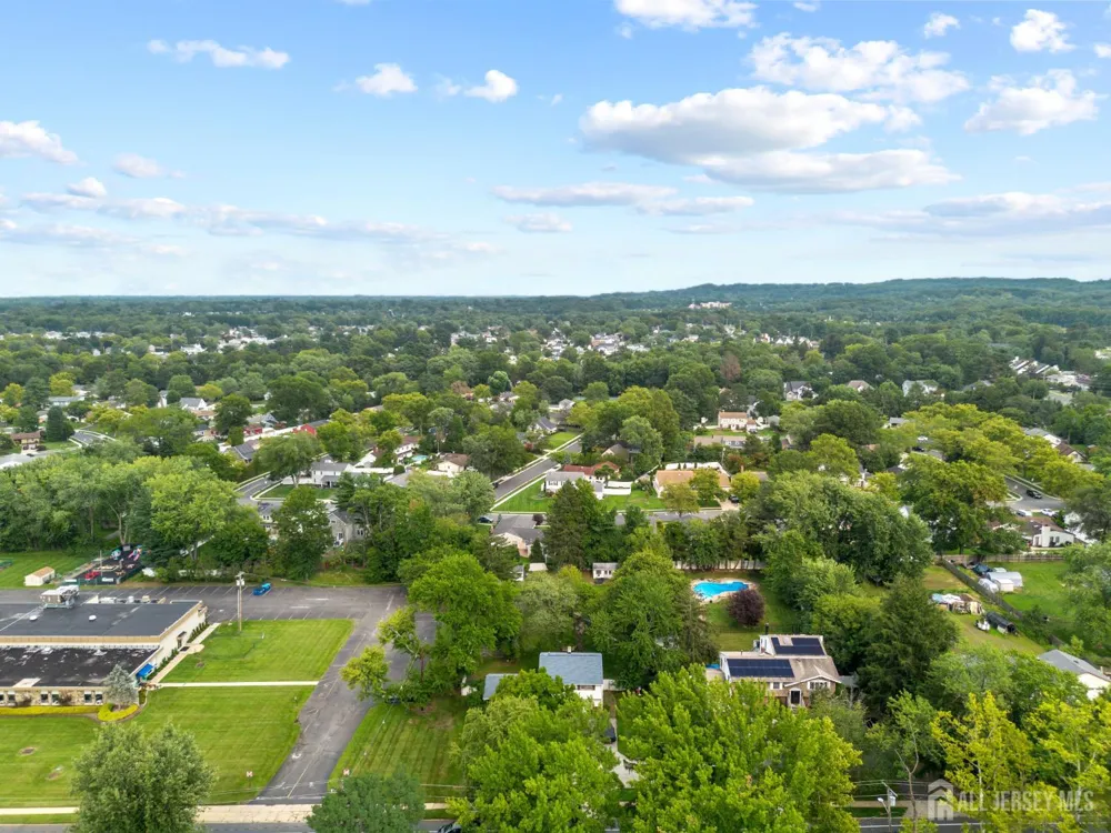 524 Lloyd Road Matawan, NJ 07747