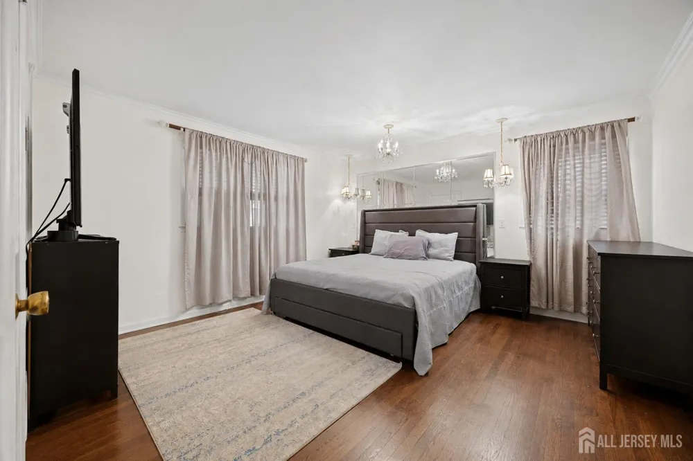 524 Lloyd Road Matawan, NJ 07747
