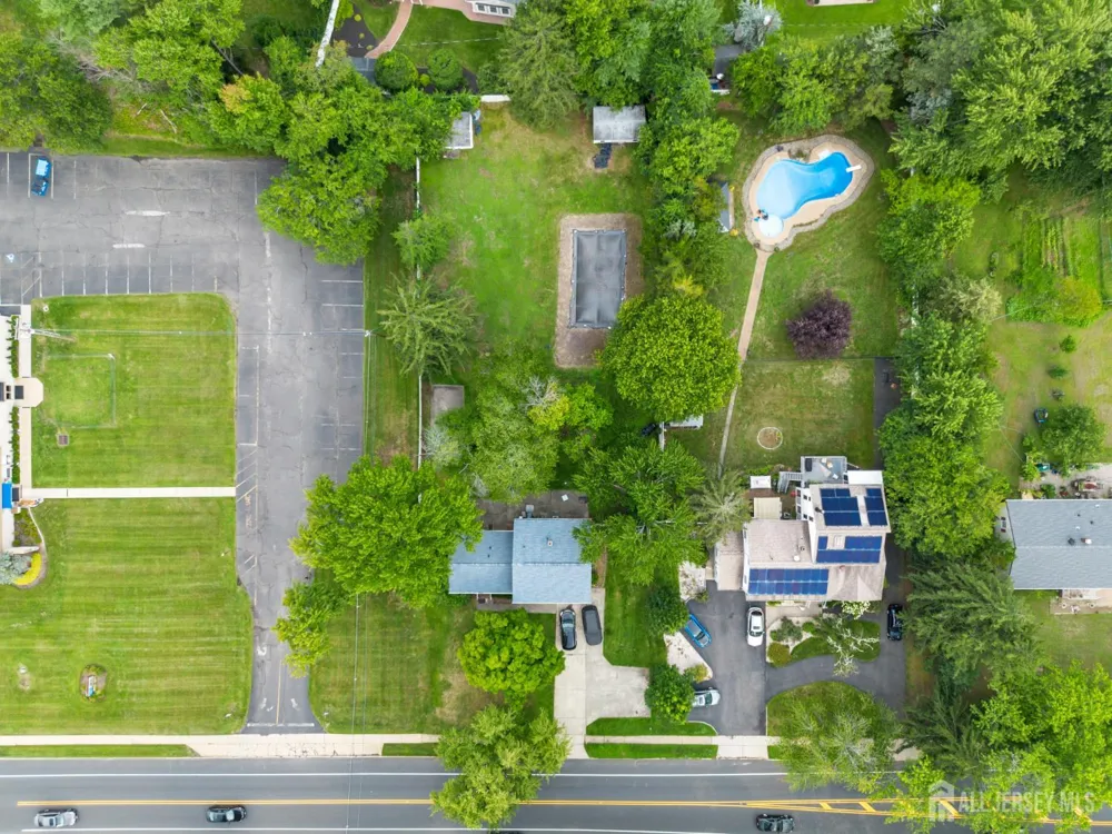 524 Lloyd Road Matawan, NJ 07747