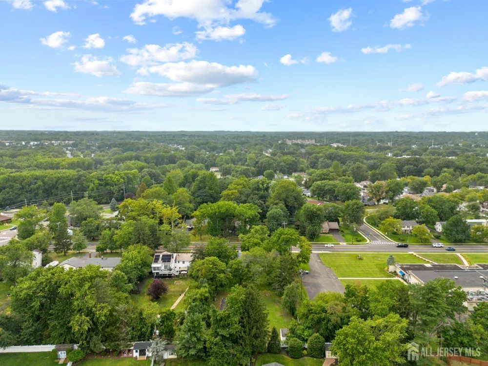 524 Lloyd Road Matawan, NJ 07747