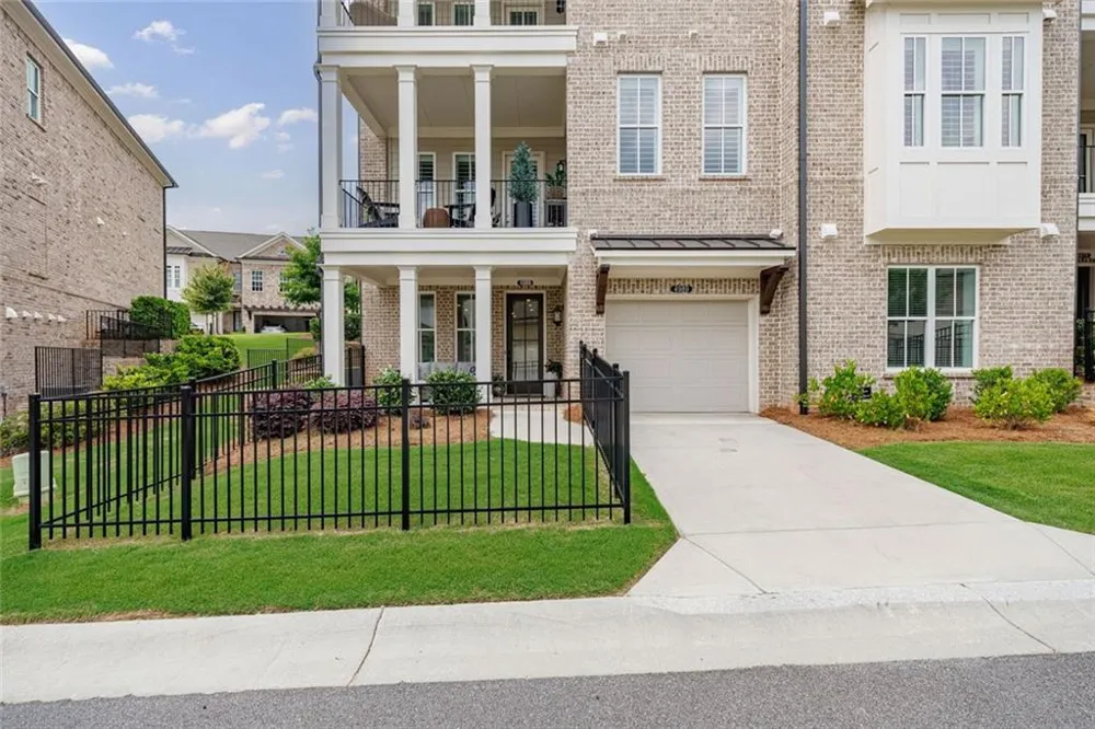 4989 Sealy Circle Peachtree Corners, GA 30092