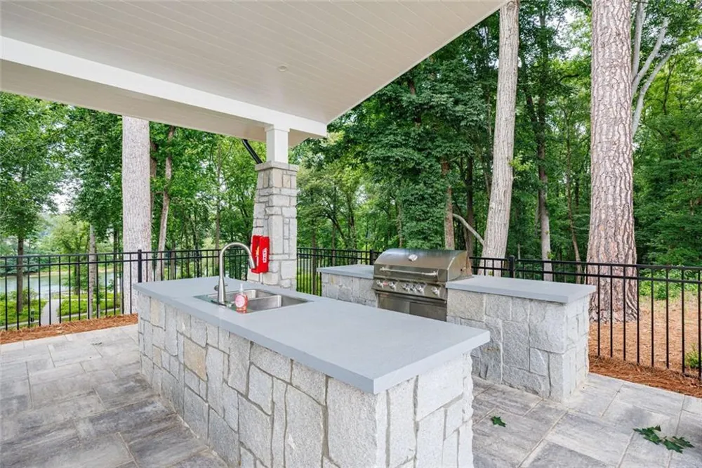 4989 Sealy Circle Peachtree Corners, GA 30092