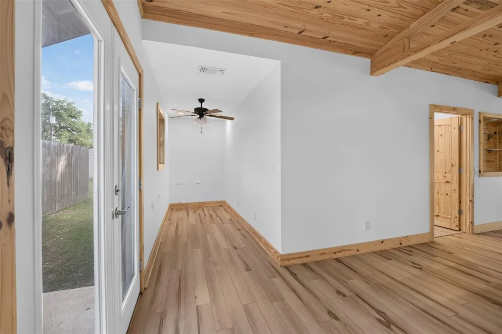 3961 Clay Creek Road Brenham, TX 77833