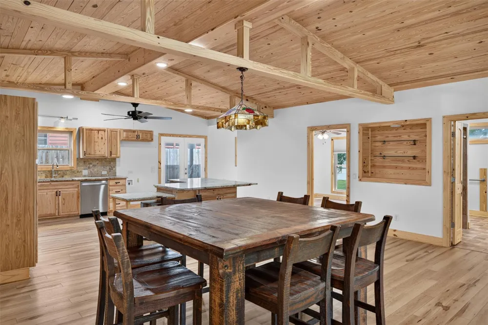 3961 Clay Creek Road Brenham, TX 77833
