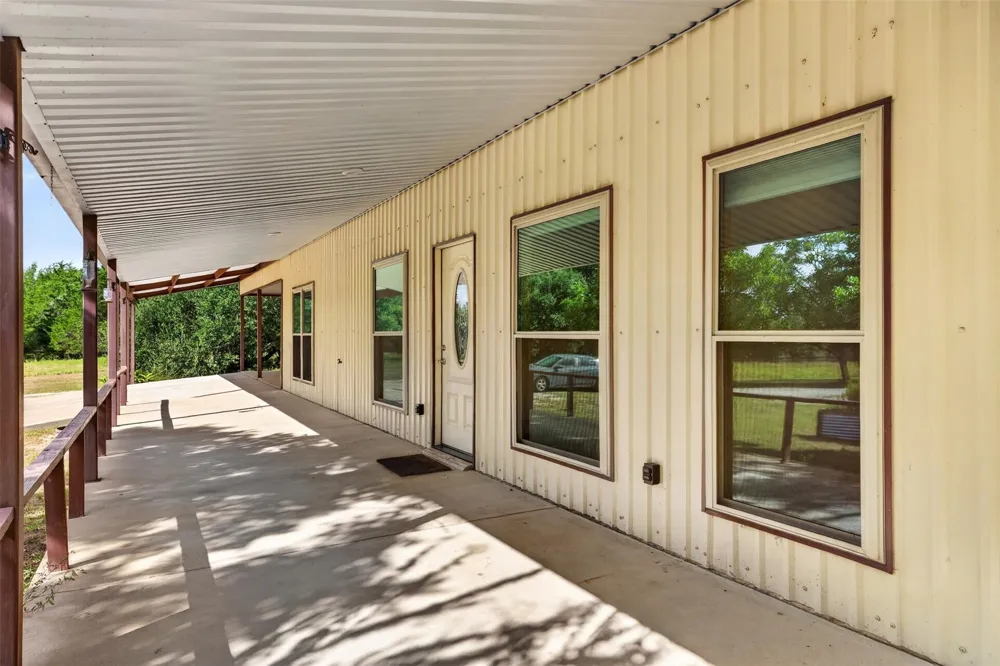 3961 Clay Creek Road Brenham, TX 77833