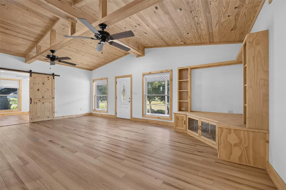 3961 Clay Creek Road Brenham, TX 77833