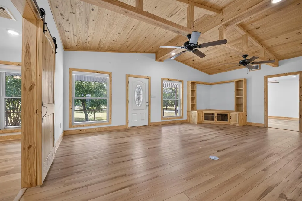 3961 Clay Creek Road Brenham, TX 77833