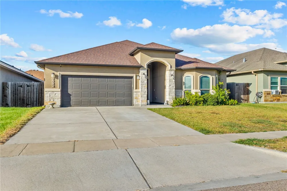 6822 Mets Court Corpus Christi, TX 78414